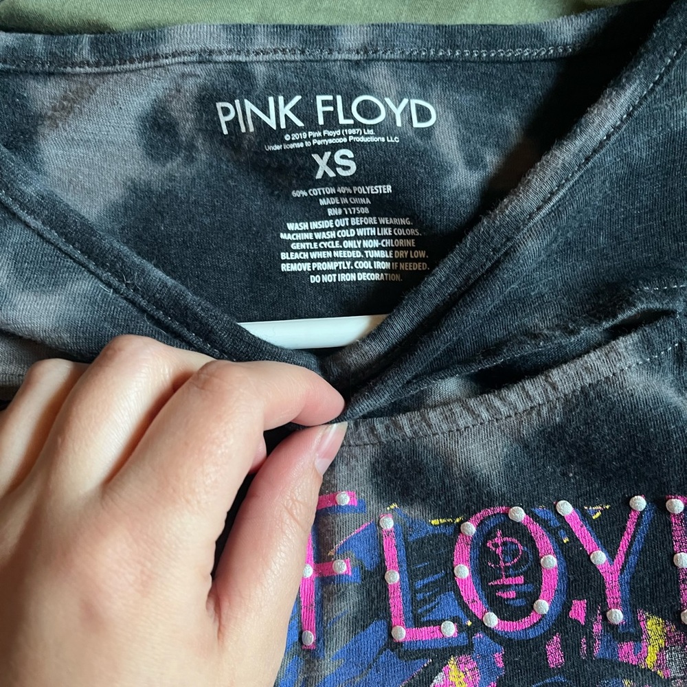 Shirt - Picture 2 of 3